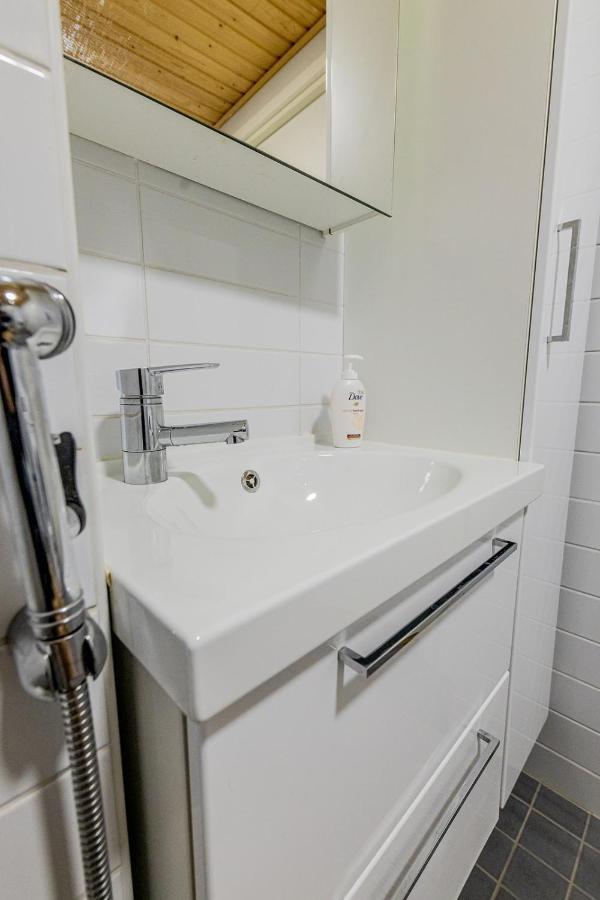 Sleepwell Apartments Niittykumpu 12 - Metro, 15 Min From Helsinki City Espoo Bagian luar foto
